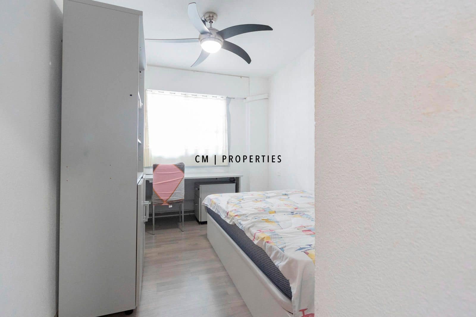 4 quarto Apartamento para arrendar em Valencia cidade - 550 € (Ref: 9490877)