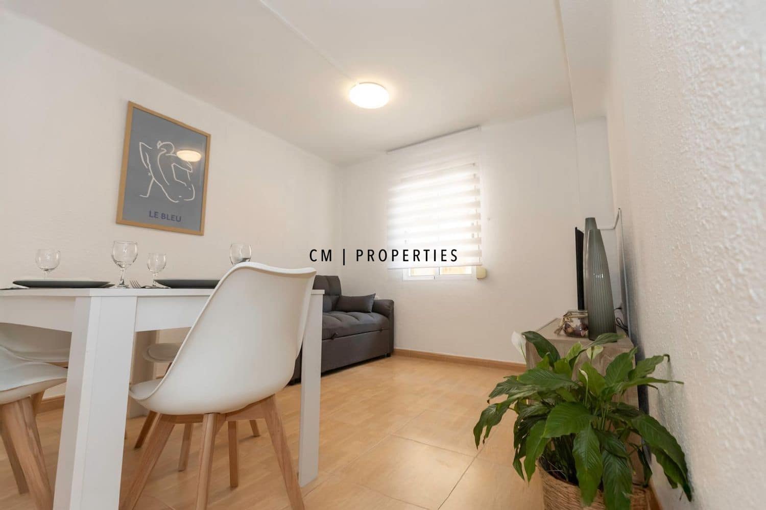 2 bedroom Flat for rent in Paterna - € 1,500 (Ref: 9492756)