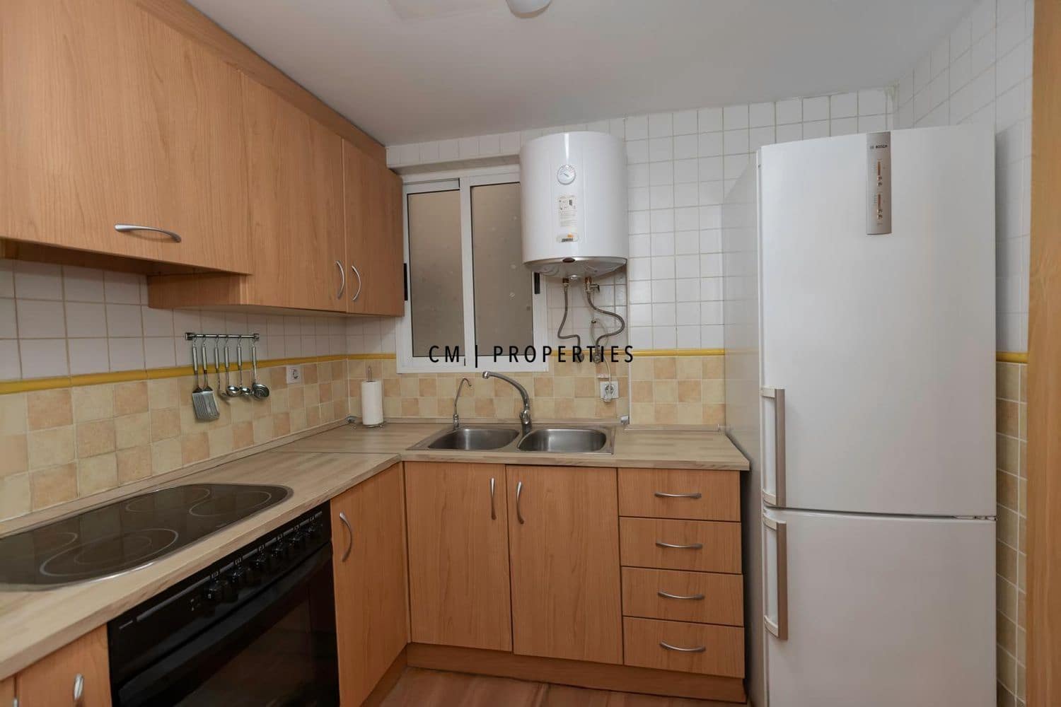 2 bedroom Flat for rent in Paterna - € 1,500 (Ref: 9492756)