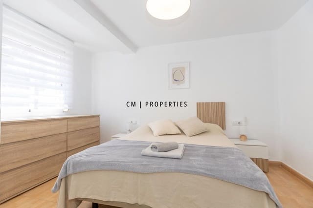 Piso de 2 habitaciones en Paterna en alquiler - 1.500 € (Ref: 9492756)