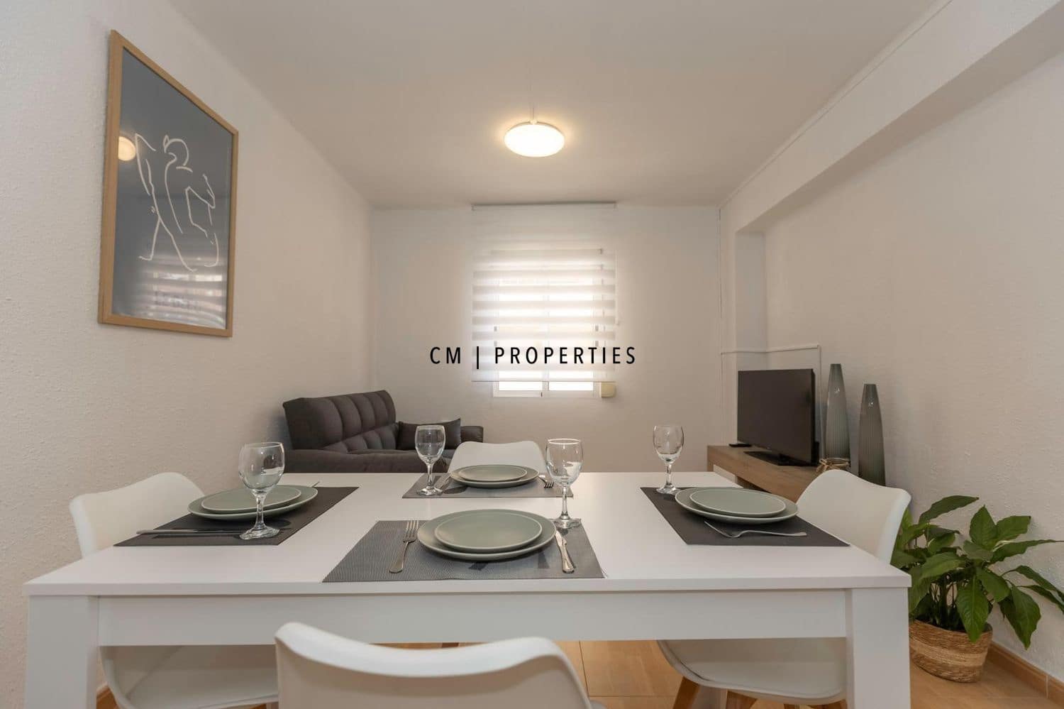 2 bedroom Flat for rent in Paterna - € 1,500 (Ref: 9492756)