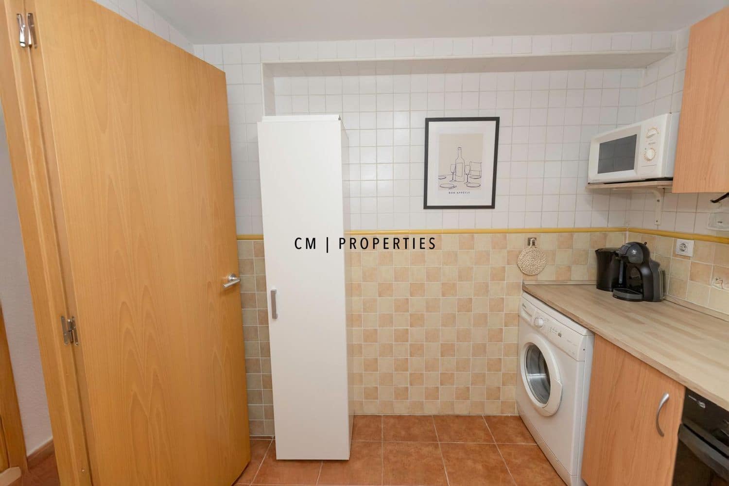 2 bedroom Flat for rent in Paterna - € 1,500 (Ref: 9492756)