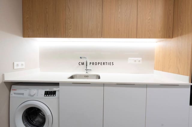 4 sovrum Lägenhet att hyra i La Saidia, Valencia stad med garage - 2 100 € (Ref: 9494159)