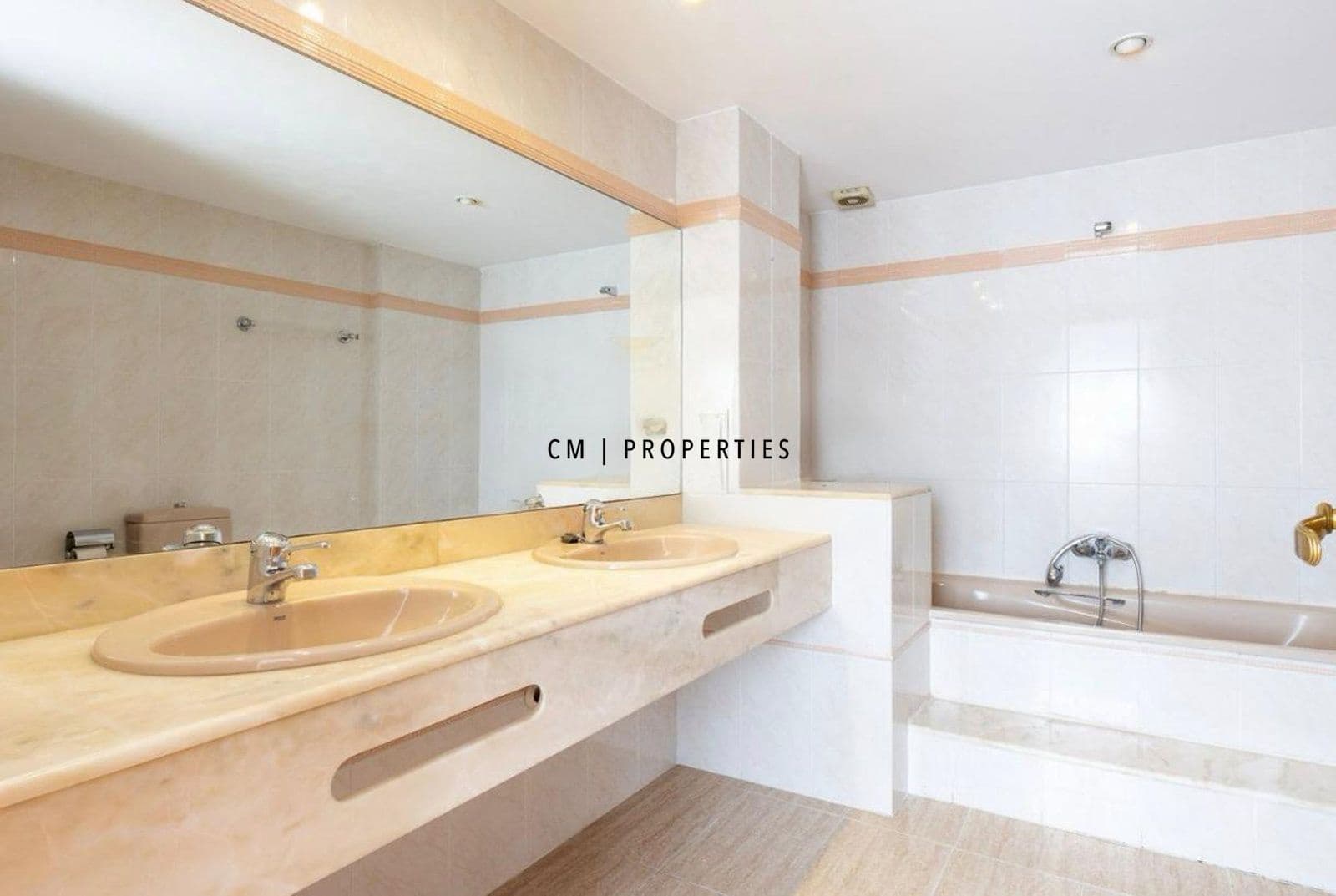 4 soverom Leilighet til salgs i Valencia by med garasje - € 650 000 (Ref: 9495282)