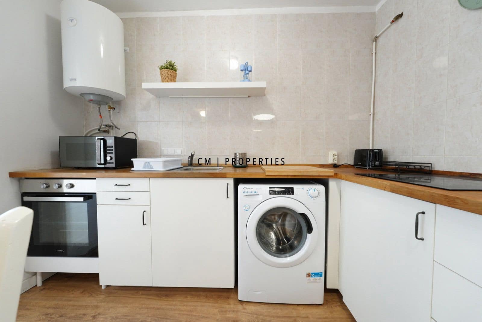 2 bedroom Flat for rent in Valencia city - € 1,350 (Ref: 9496471)