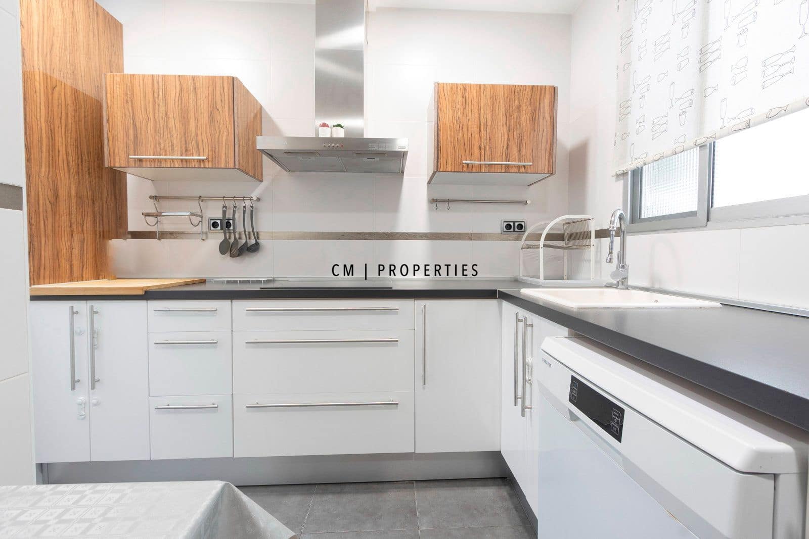 2 sovrum Lägenhet att hyra i Valencia stad - 1 250 € (Ref: 9496588)