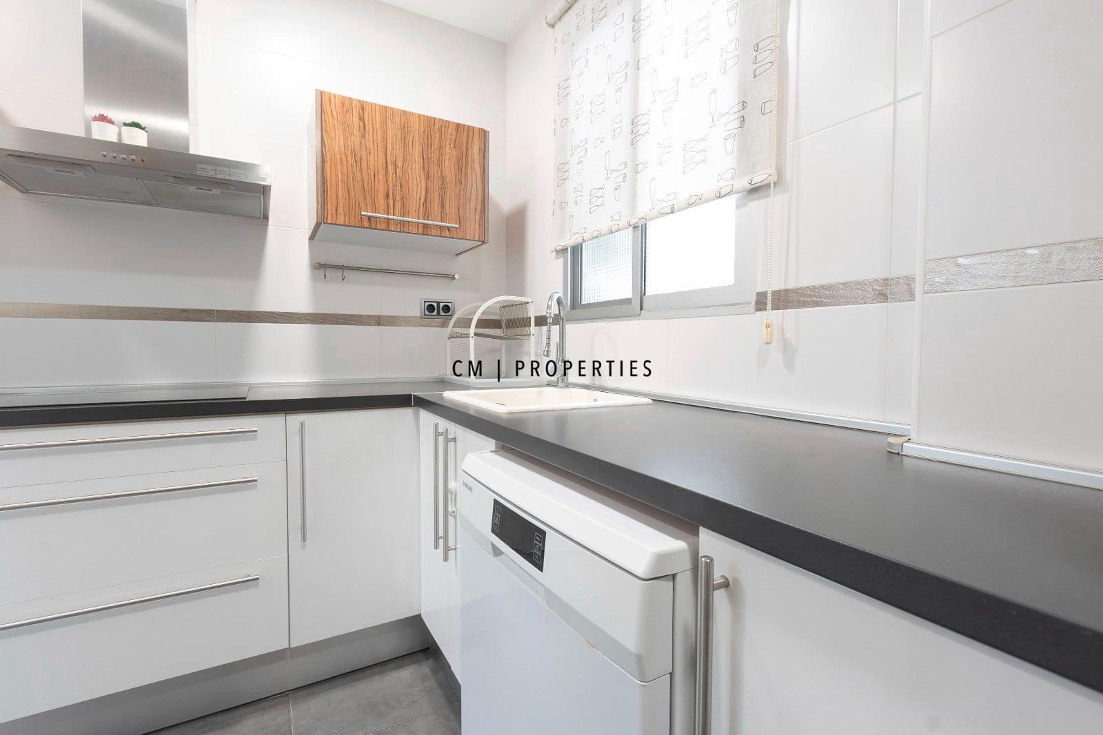 2 sovrum Lägenhet att hyra i Valencia stad - 1 250 € (Ref: 9496588)