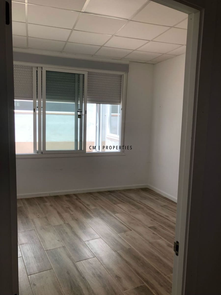 4 sypialnia Mieszkanie do wynajęcia w Miasto Walencja z garażem - 1 950 € (Ref: 9496589)