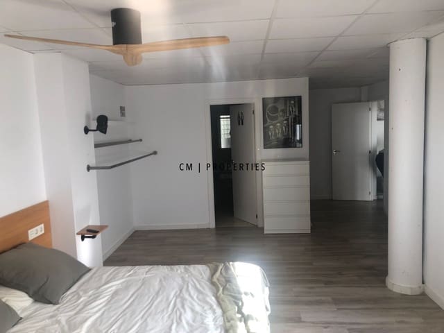 4 sypialnia Mieszkanie do wynajęcia w Benicalap, Miasto Walencja z garażem - 1 950 € (Ref: 9496589)