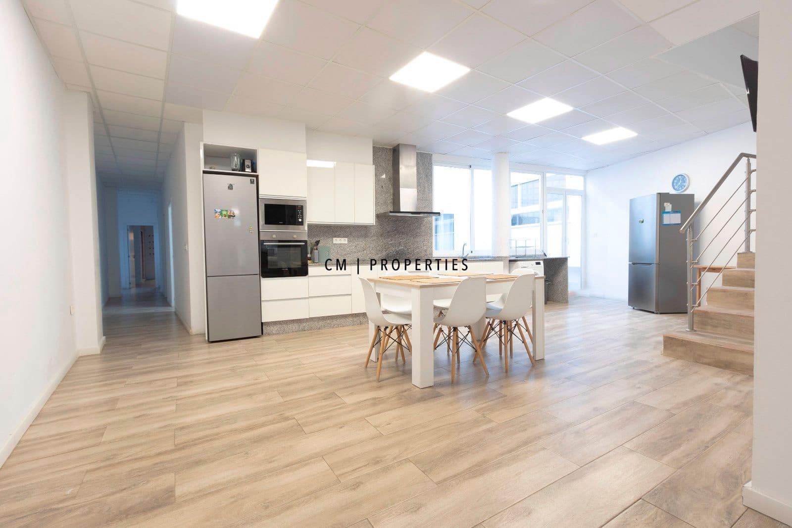 4 bedroom Flat for rent in Valencia city with garage - € 1,950 (Ref: 9496589)