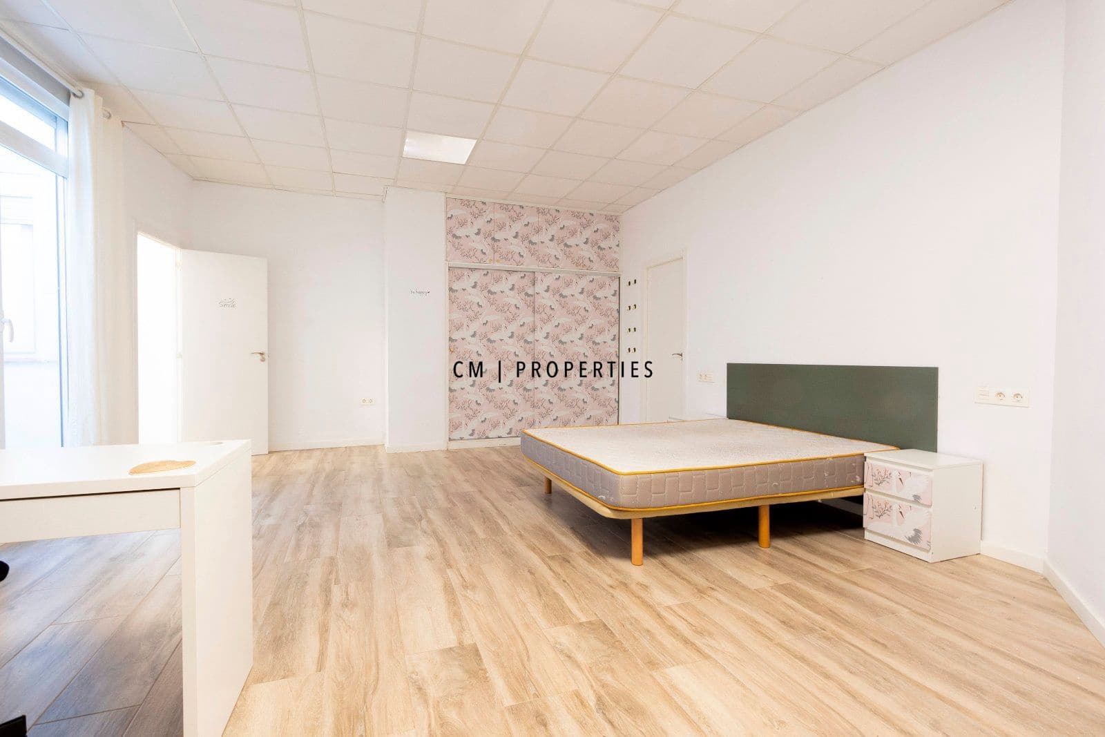 4 bedroom Flat for rent in Valencia city with garage - € 1,950 (Ref: 9496589)