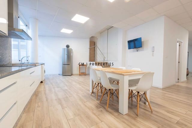 Piso de 4 habitaciones en Benicalap, València ciudad en alquiler con garaje - 1.950 € (Ref: 9496589)