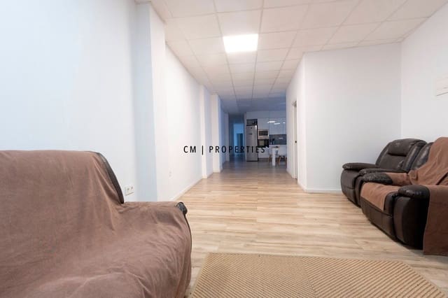 Piso de 4 habitaciones en Benicalap, València ciudad en alquiler con garaje - 1.950 € (Ref: 9496589)