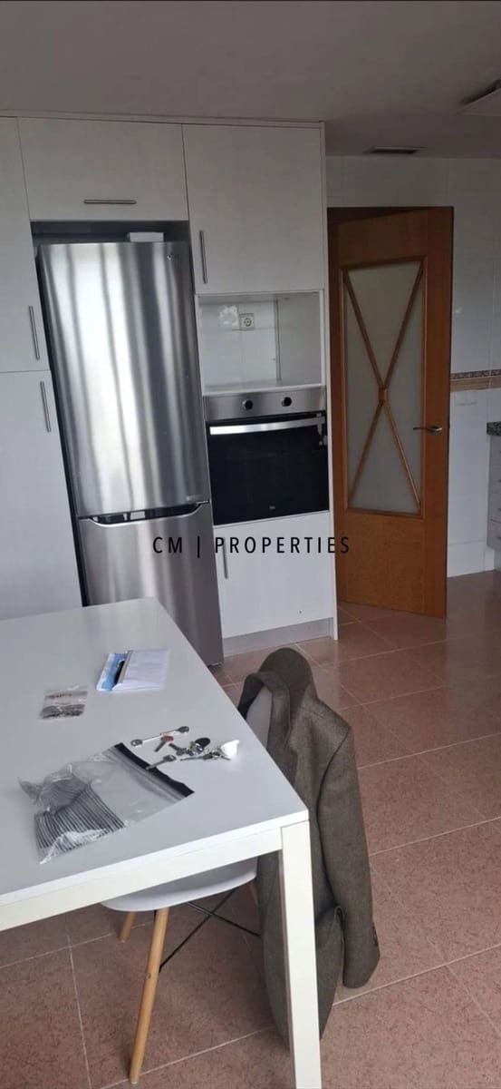 3 bedroom Flat for rent in Valencia city with garage - € 1,800 (Ref: 9499505)