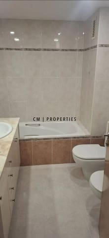 3 soverom Leilighet til leie i Valencia by med garasje - € 1 800 (Ref: 9499505)