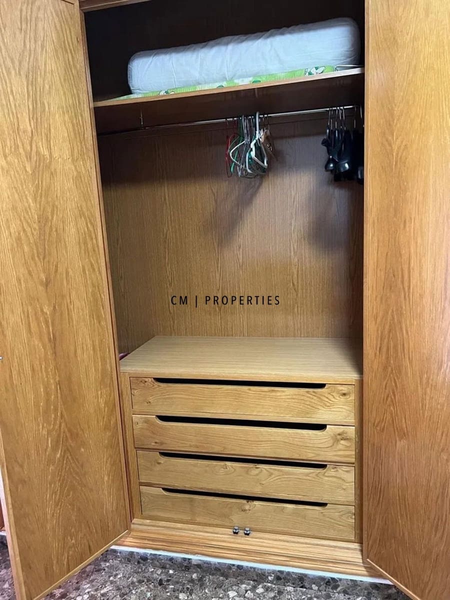 Piso de 4 habitaciones en València ciudad en alquiler - 1.950 € (Ref: 9499521)