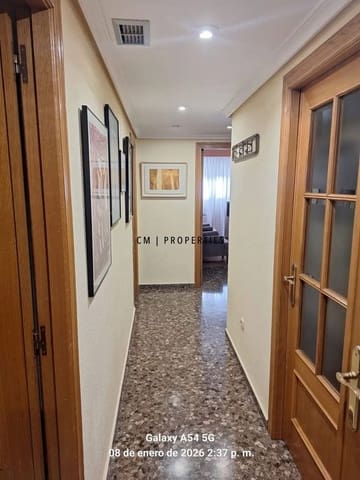 Piso de 4 habitaciones en València ciudad en alquiler - 1.950 € (Ref: 9499521)