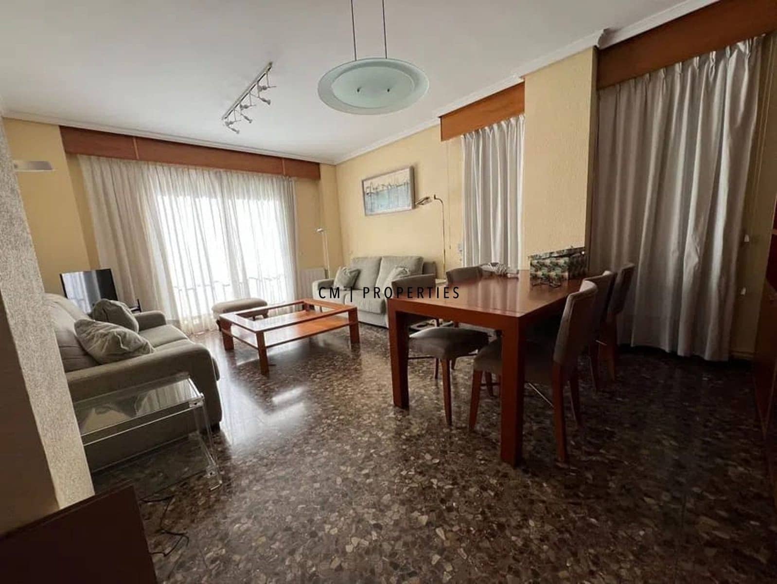 Piso de 4 habitaciones en València ciudad en alquiler - 1.950 € (Ref: 9499521)
