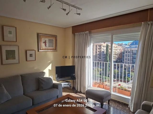 Piso de 4 habitaciones en València ciudad en alquiler - 1.950 € (Ref: 9499521)