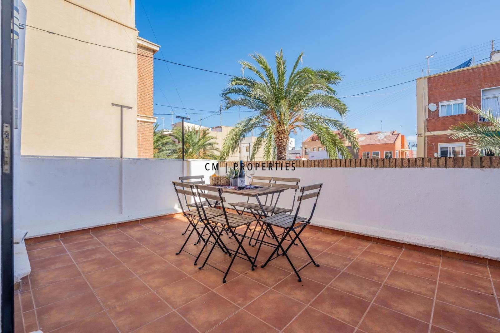 2 soveværelse Villa til leje i Valencia by - € 1.600 (Ref: 9500379)