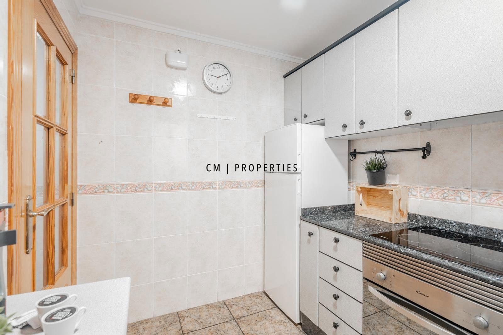 2 soveværelse Villa til leje i Valencia by - € 1.600 (Ref: 9500379)