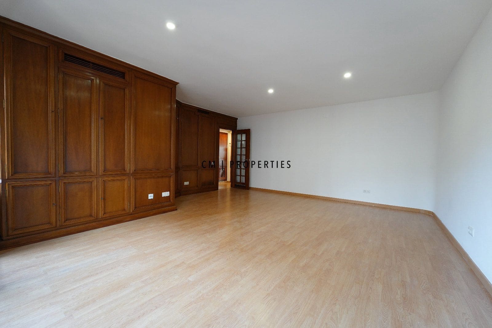 2 soverom Leilighet til leie i Valencia by - € 1 950 (Ref: 9500380)