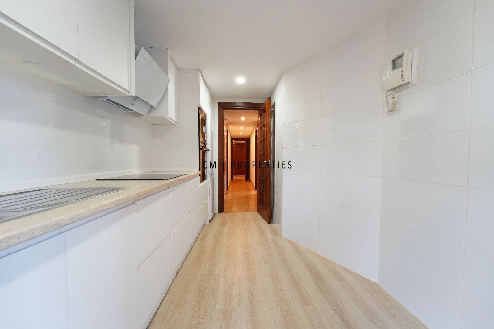 2 soverom Leilighet til leie i Valencia by - € 1 950 (Ref: 9500380)