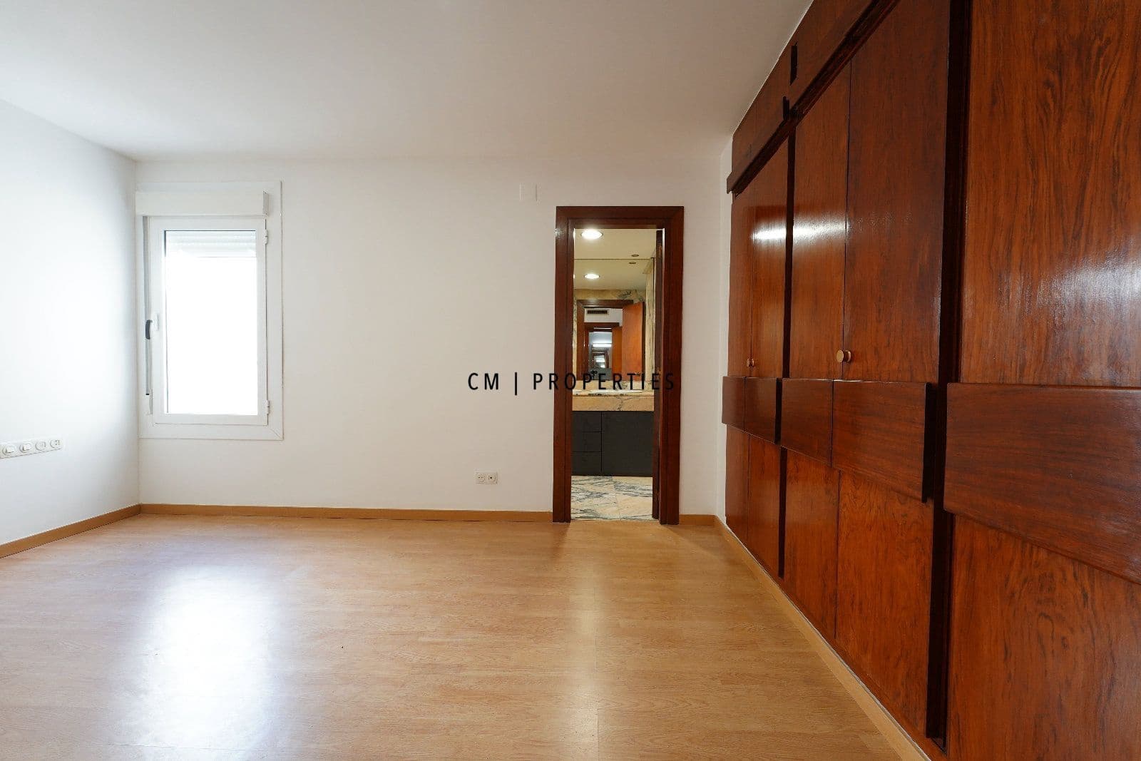 2 soverom Leilighet til leie i Valencia by - € 1 950 (Ref: 9500380)