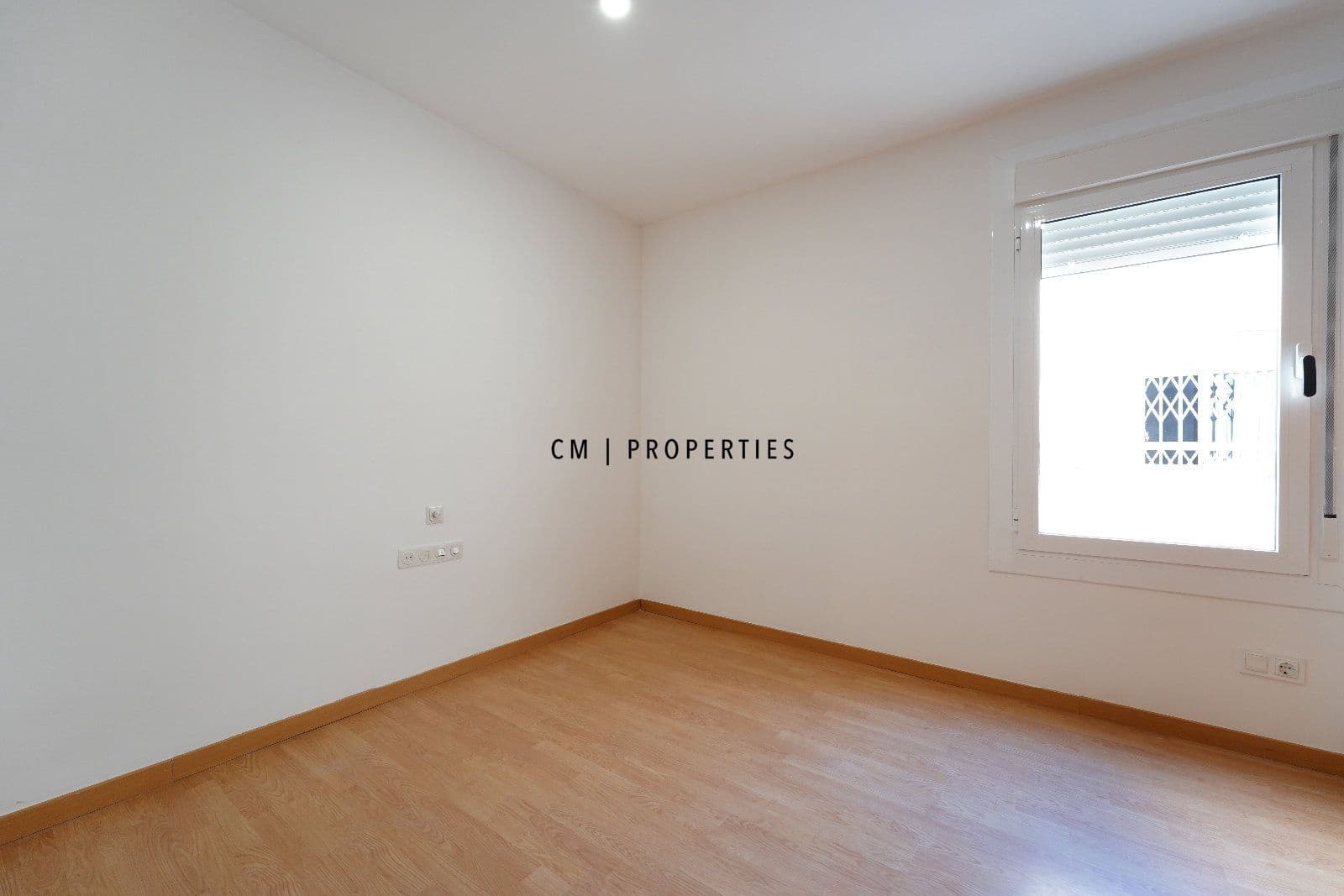 2 soverom Leilighet til leie i Valencia by - € 1 950 (Ref: 9500380)