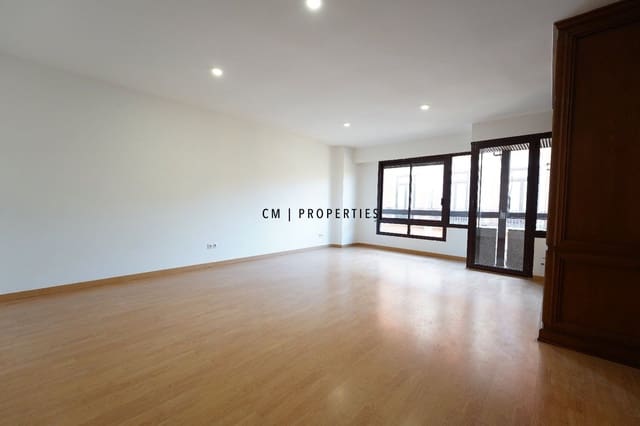 2 soverom Leilighet til leie i L'Eixample, Valencia by - € 1 950 (Ref: 9500380)