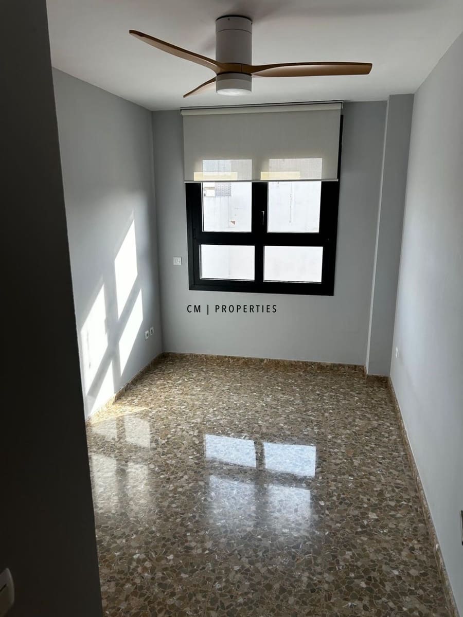 3 bedroom Flat for rent in Valencia city with pool garage - € 2,500 (Ref: 9500381)