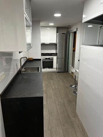 3 quarto Apartamento para arrendar em Benimaclet, Valência cidade com piscina garagem - 2 500 € (Ref: 9500381)