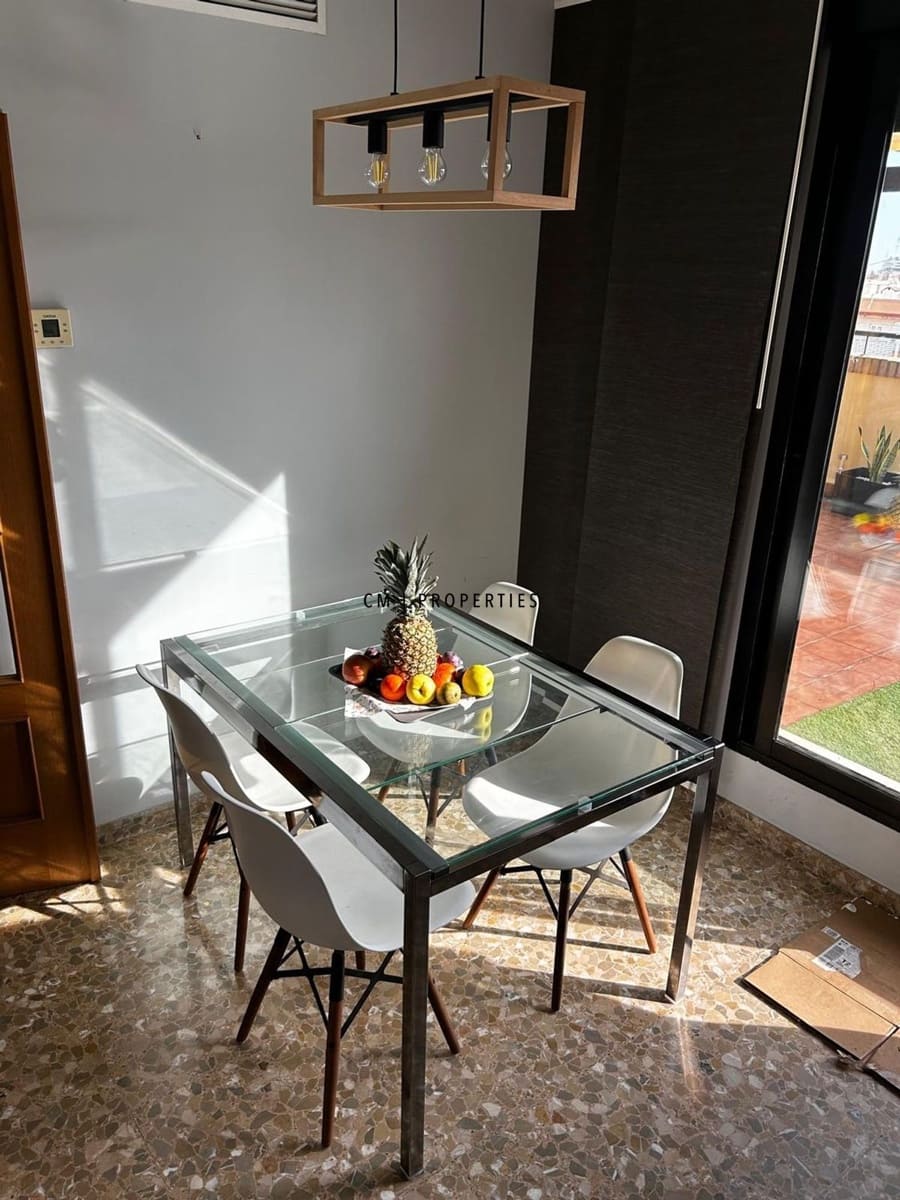 3 bedroom Flat for rent in Valencia city with pool garage - € 2,500 (Ref: 9500381)