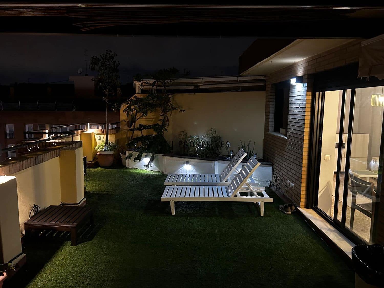 3 bedroom Flat for rent in Valencia city with pool garage - € 2,500 (Ref: 9500381)