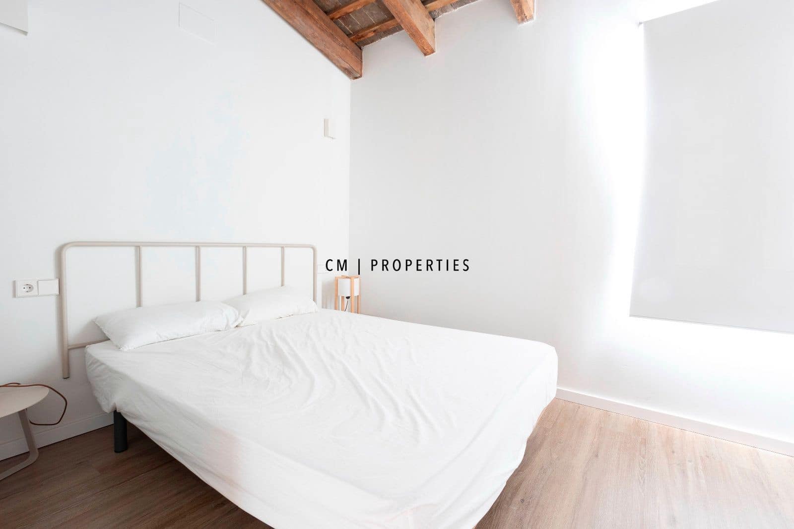 2 bedroom Penthouse for rent in Valencia city - € 1,900 (Ref: 9500382)