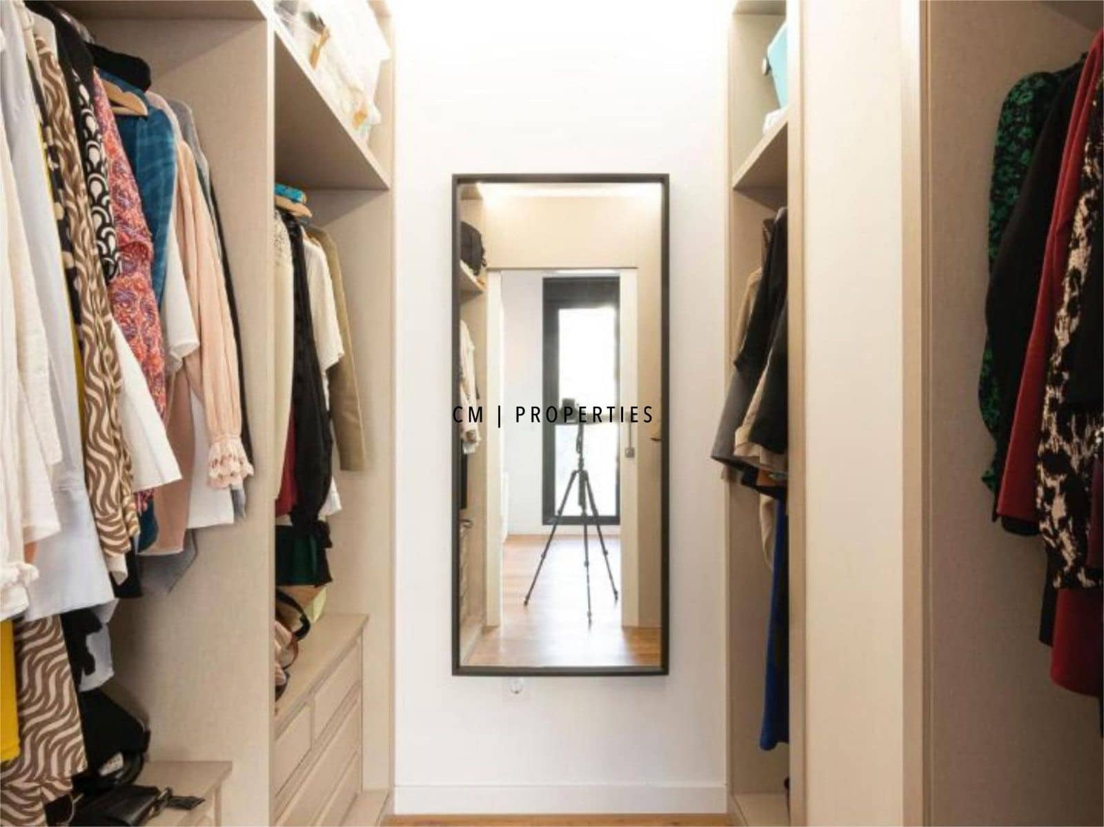 3 soveværelse Lejlighed til salg i Valencia by med swimmingpool - € 650.000 (Ref: 9502670)