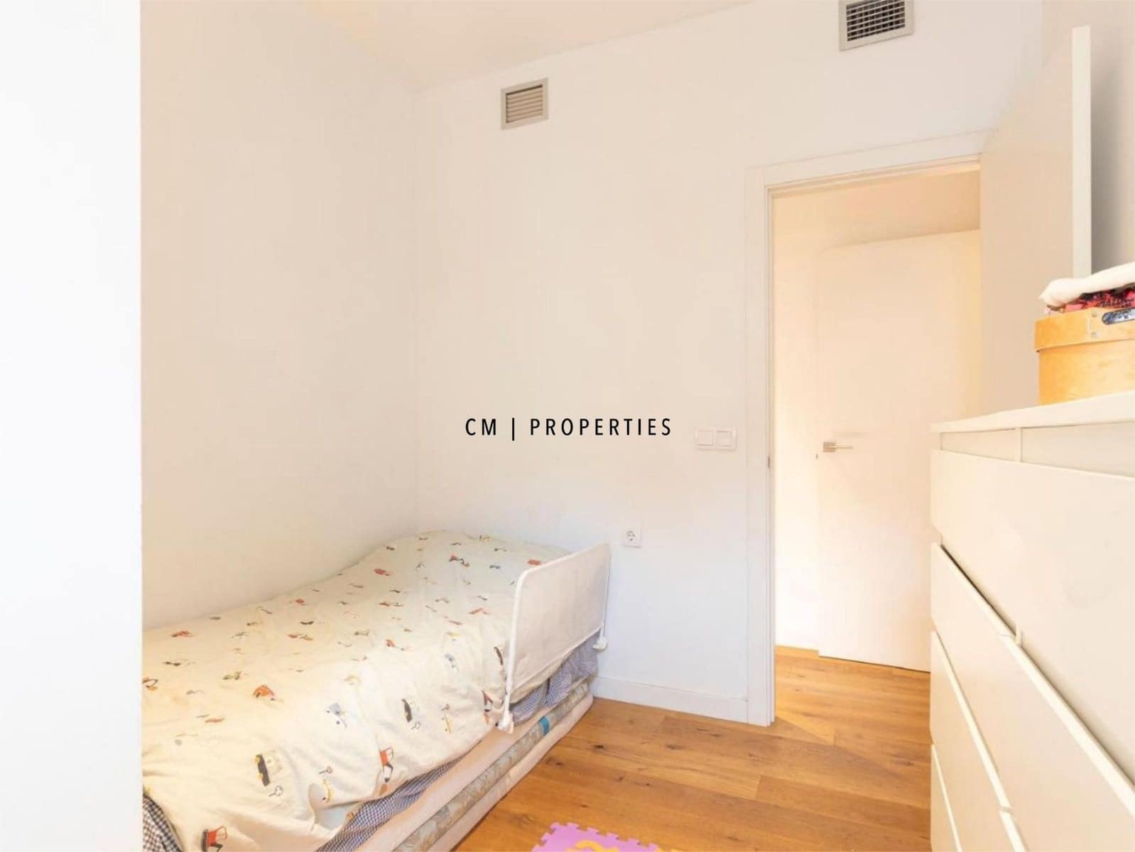 3 soveværelse Lejlighed til salg i Valencia by med swimmingpool - € 650.000 (Ref: 9502670)