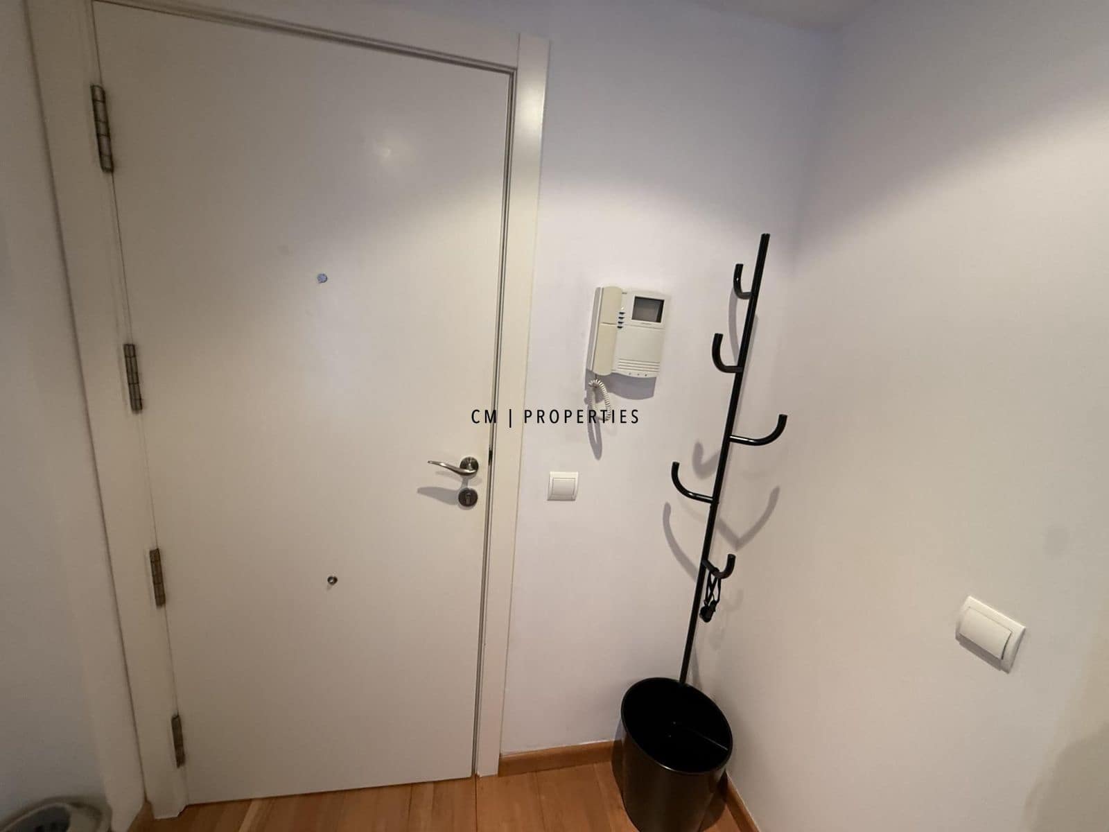 2 bedroom Penthouse for rent in Valencia city - € 1,595 (Ref: 9503421)