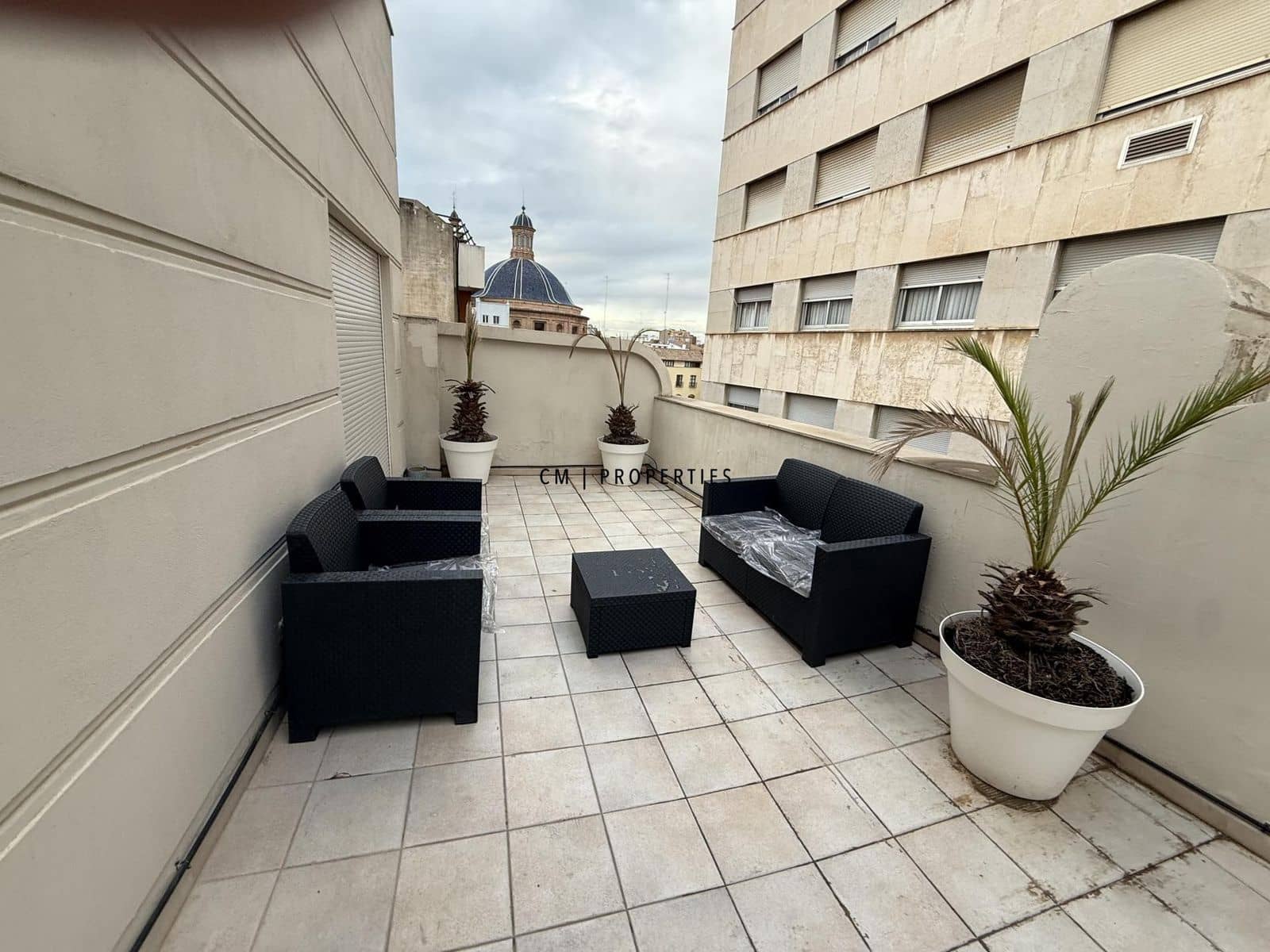 2 bedroom Penthouse for rent in Valencia city - € 1,595 (Ref: 9503421)