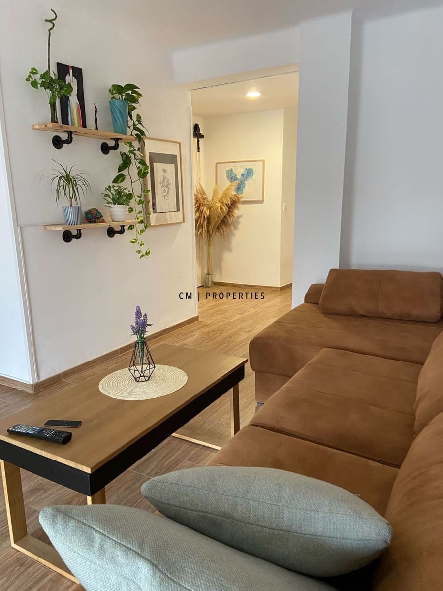 3 slaapkamer Flat te koop in Valencia stad - € 350.000 (Ref: 9503422)
