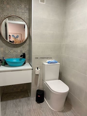 3 slaapkamer Flat te koop in Benicalap, Valencia stad - € 350.000 (Ref: 9503422)