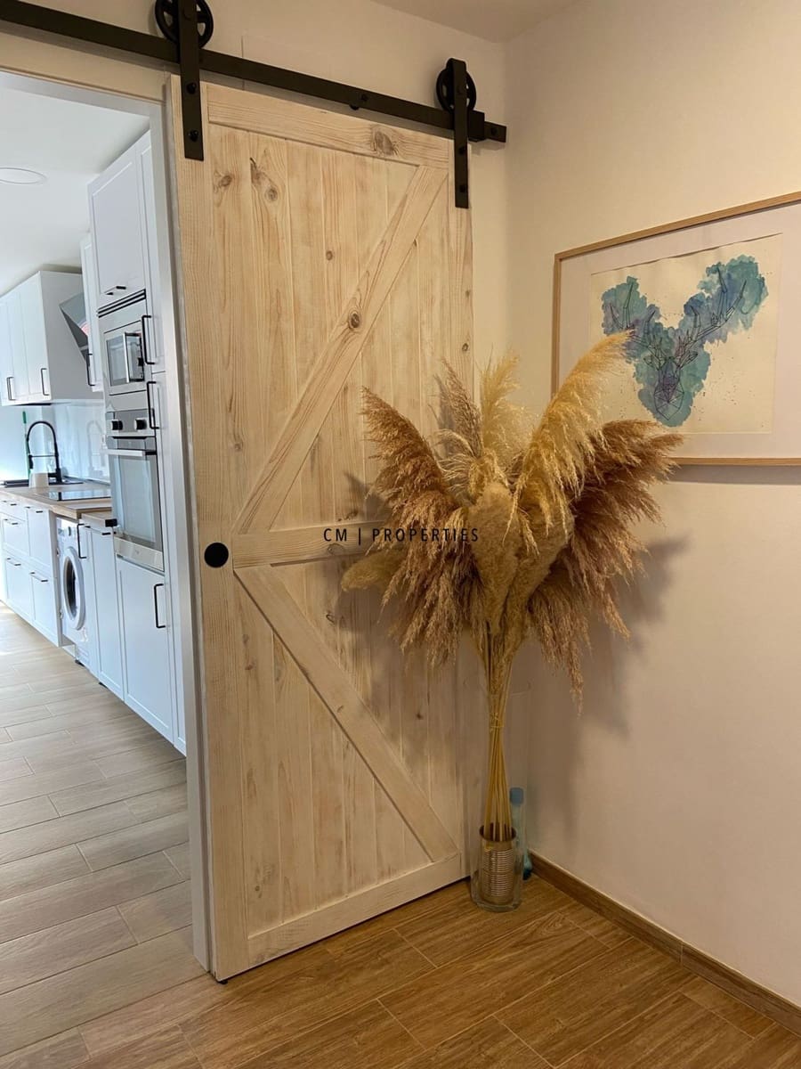 3 slaapkamer Flat te koop in Valencia stad - € 350.000 (Ref: 9503422)