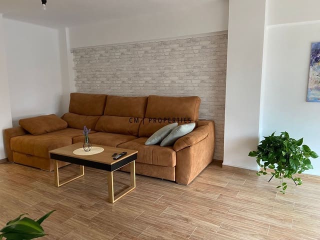 3 slaapkamer Flat te koop in Benicalap, Valencia stad - € 350.000 (Ref: 9503422)