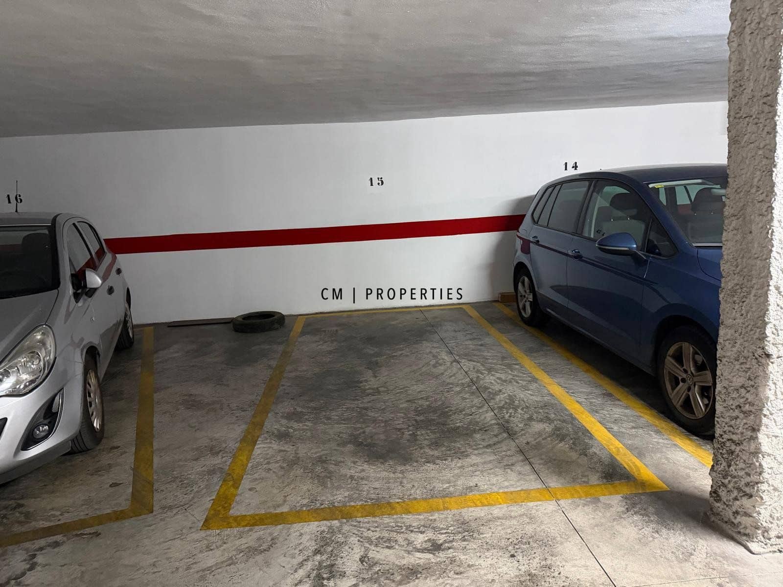 Garage till salu i Valencia stad - 40 000 € (Ref: 9504657)