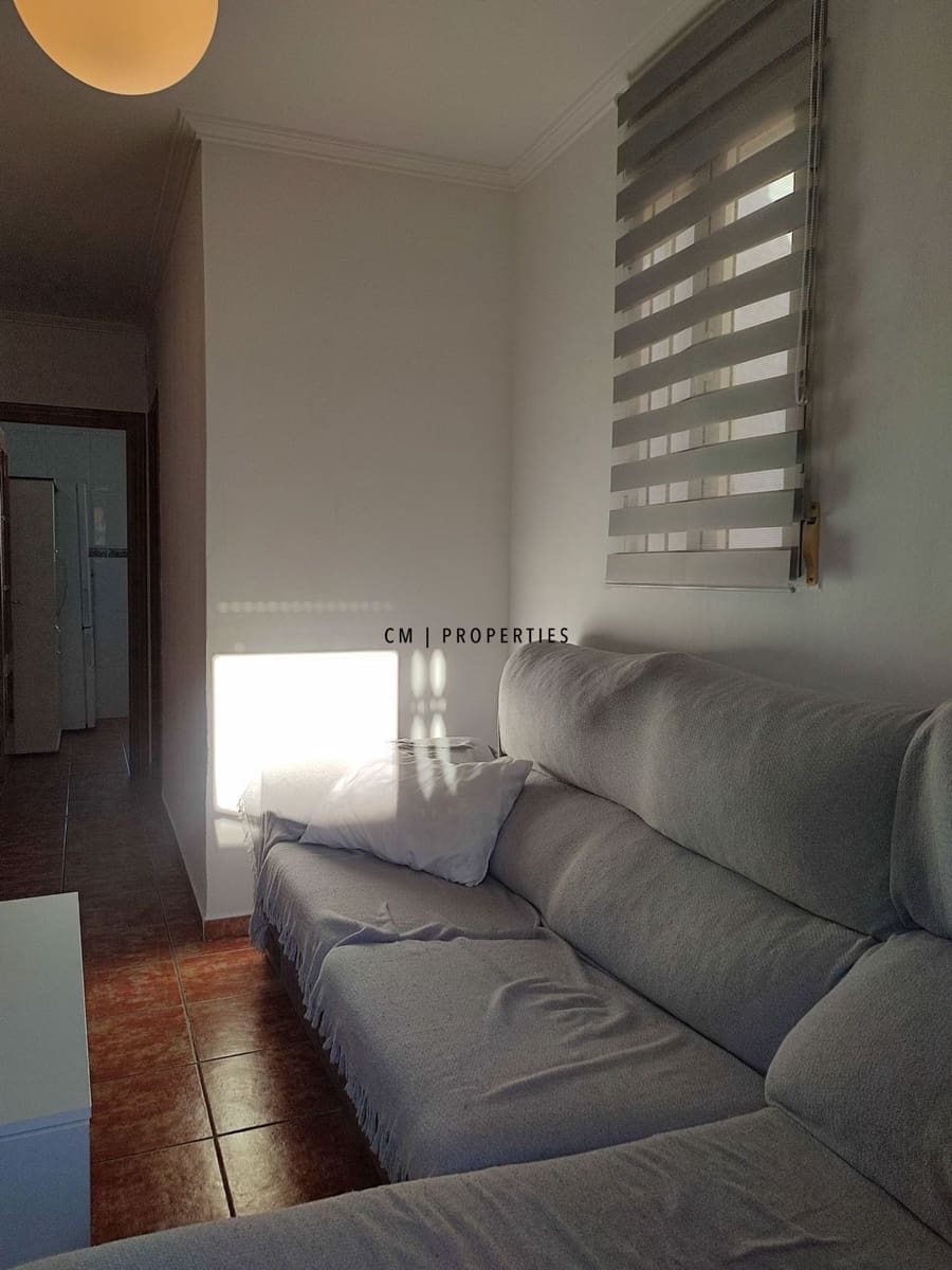 1 bedroom Penthouse for rent in Valencia city - € 1,100 (Ref: 9506441)