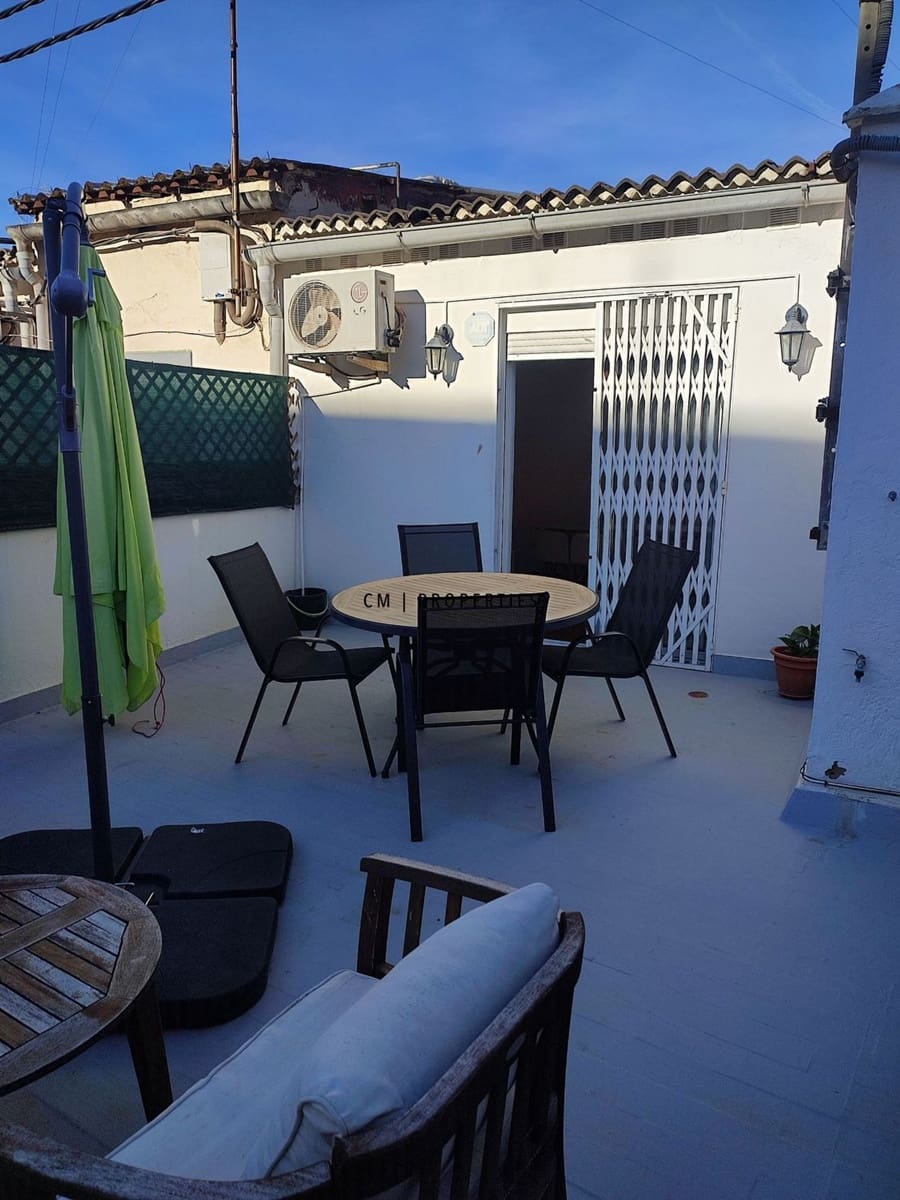 1 bedroom Penthouse for rent in Valencia city - € 1,100 (Ref: 9506441)