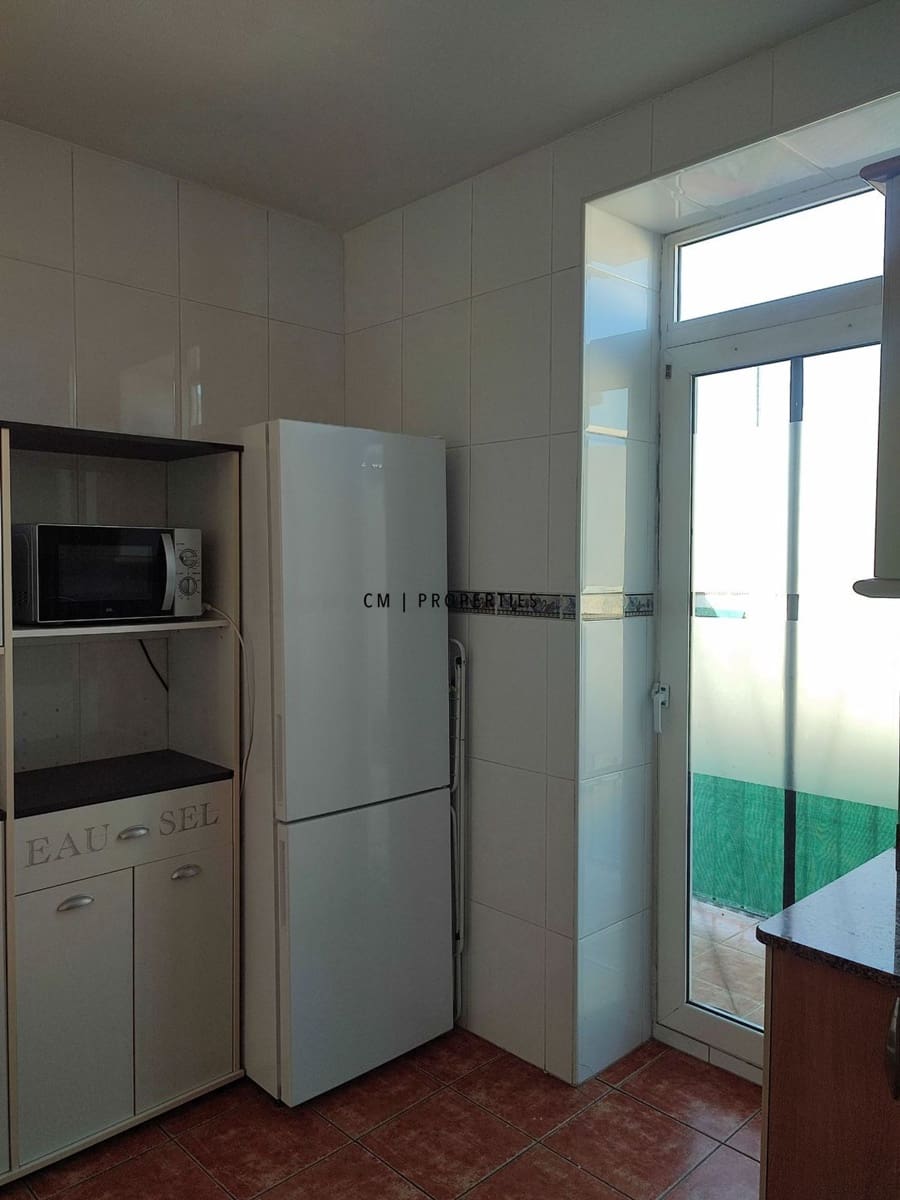 1 bedroom Penthouse for rent in Valencia city - € 1,100 (Ref: 9506441)