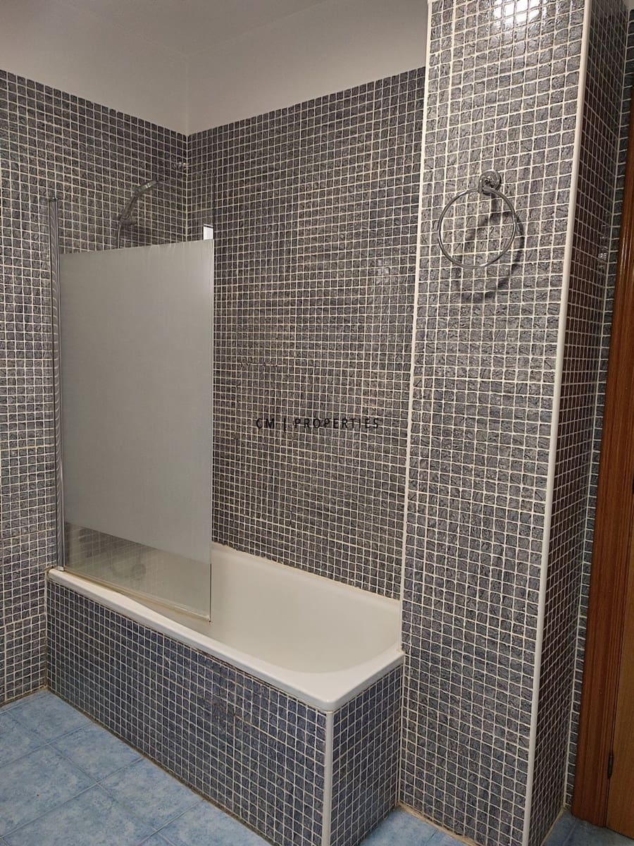 1 bedroom Penthouse for rent in Valencia city - € 1,100 (Ref: 9506441)