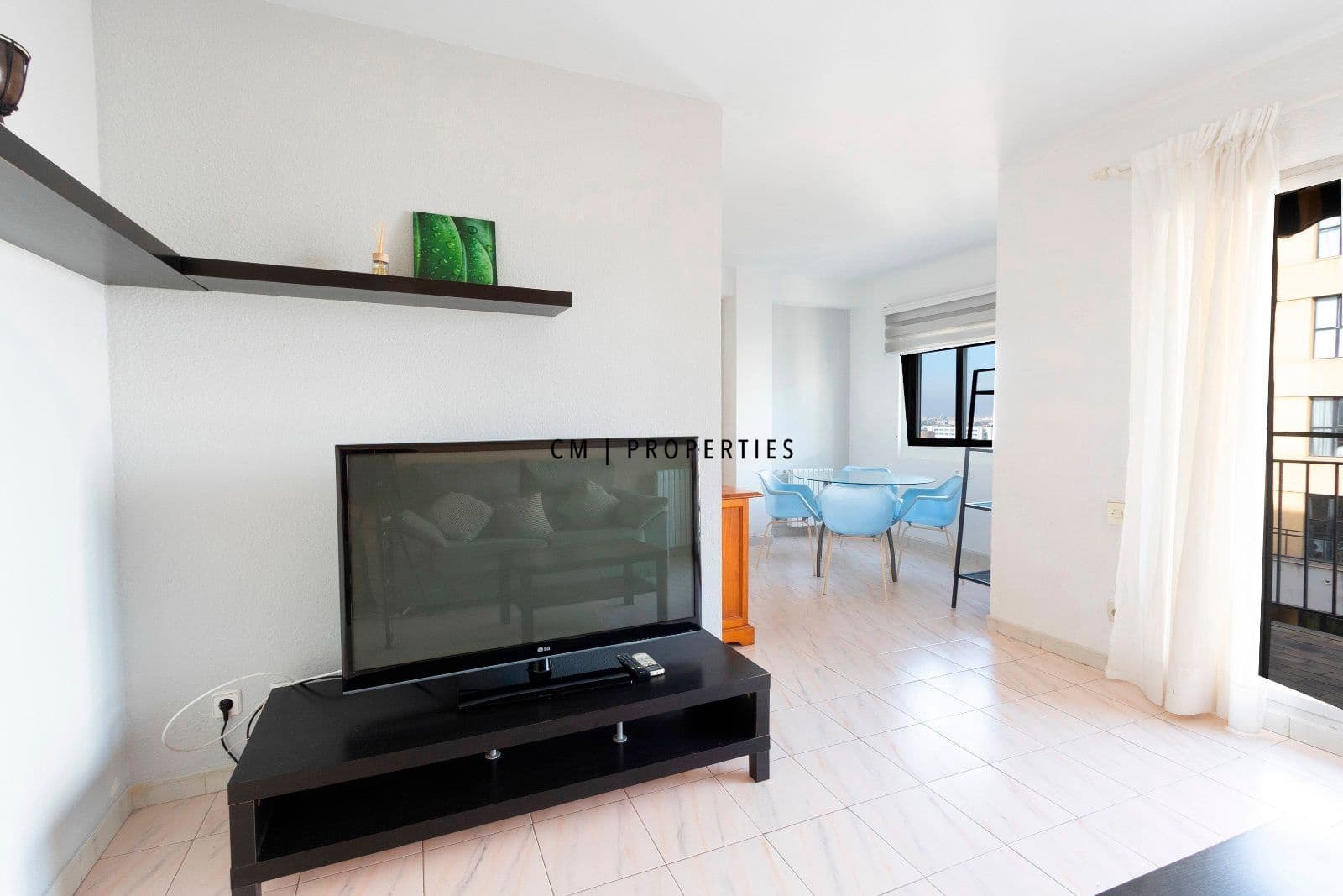 2 bedroom Flat for rent in Valencia city with garage - € 1,200 (Ref: 9506597)