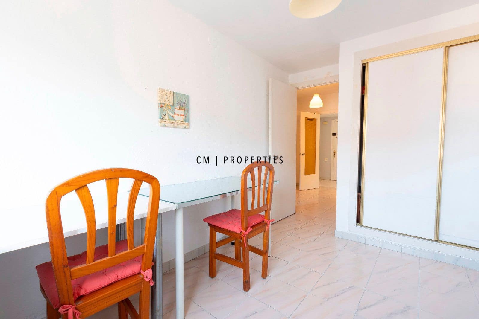 2 bedroom Flat for rent in Valencia city with garage - € 1,200 (Ref: 9506597)